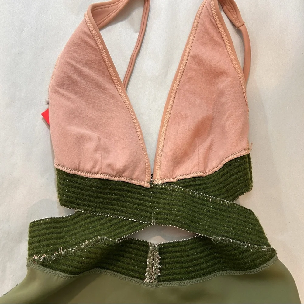 Chic Pink and Green One-Piece Saddle-Stitch Cutout Detail Swimsuit Size 10
